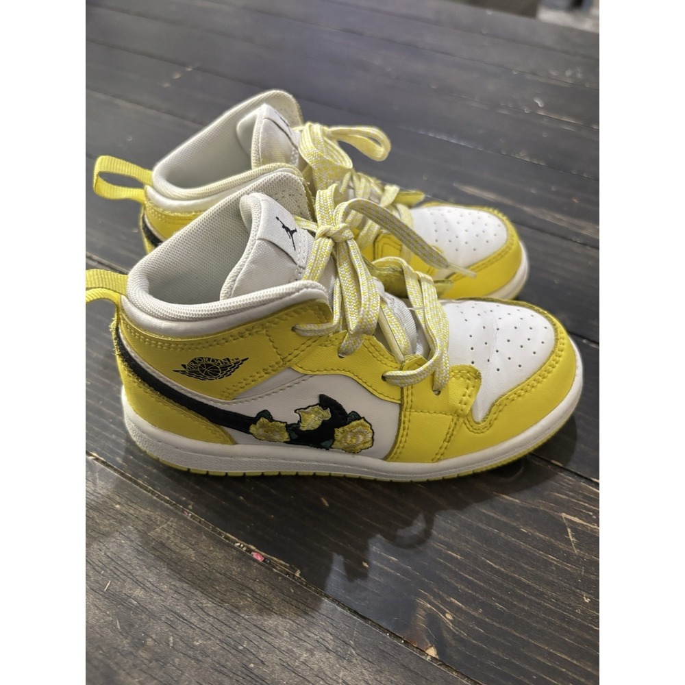 Toddler Jordan Yellow & White Sneakers